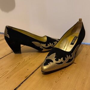Chic Black and Gold Women's Heels